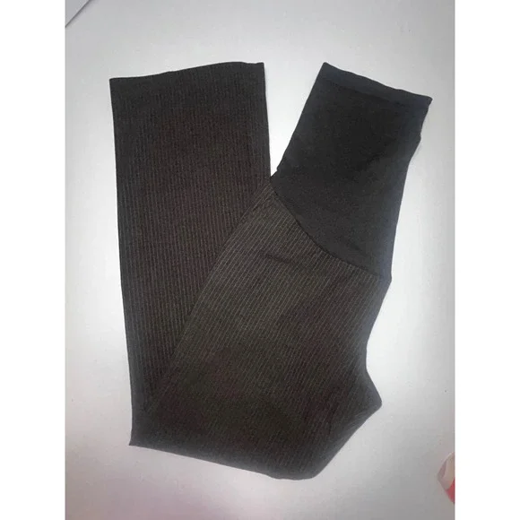 Motherhood Maternity Bundle Gray Jeans Brownish Pants Red Shirt M (8-10) - Picture 11 of 16